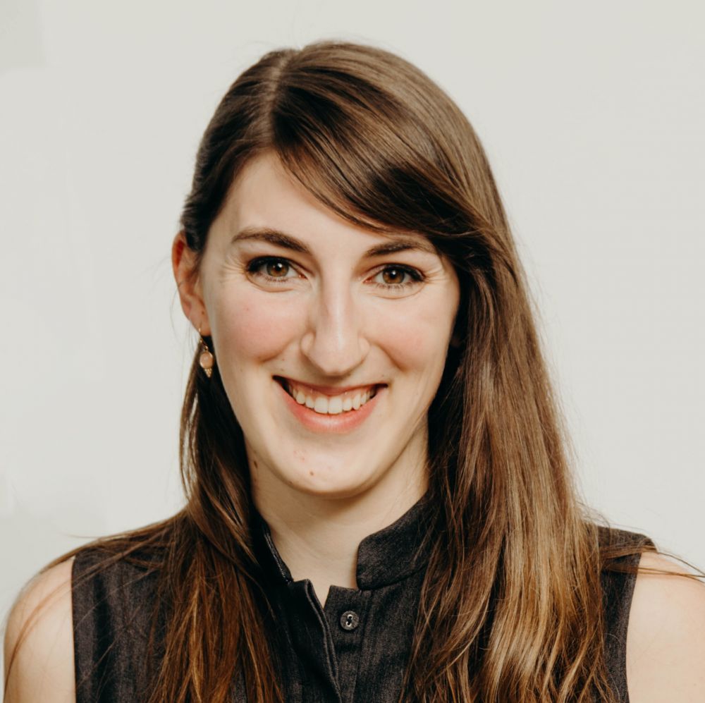 Headshot Photo of Janelle Banister